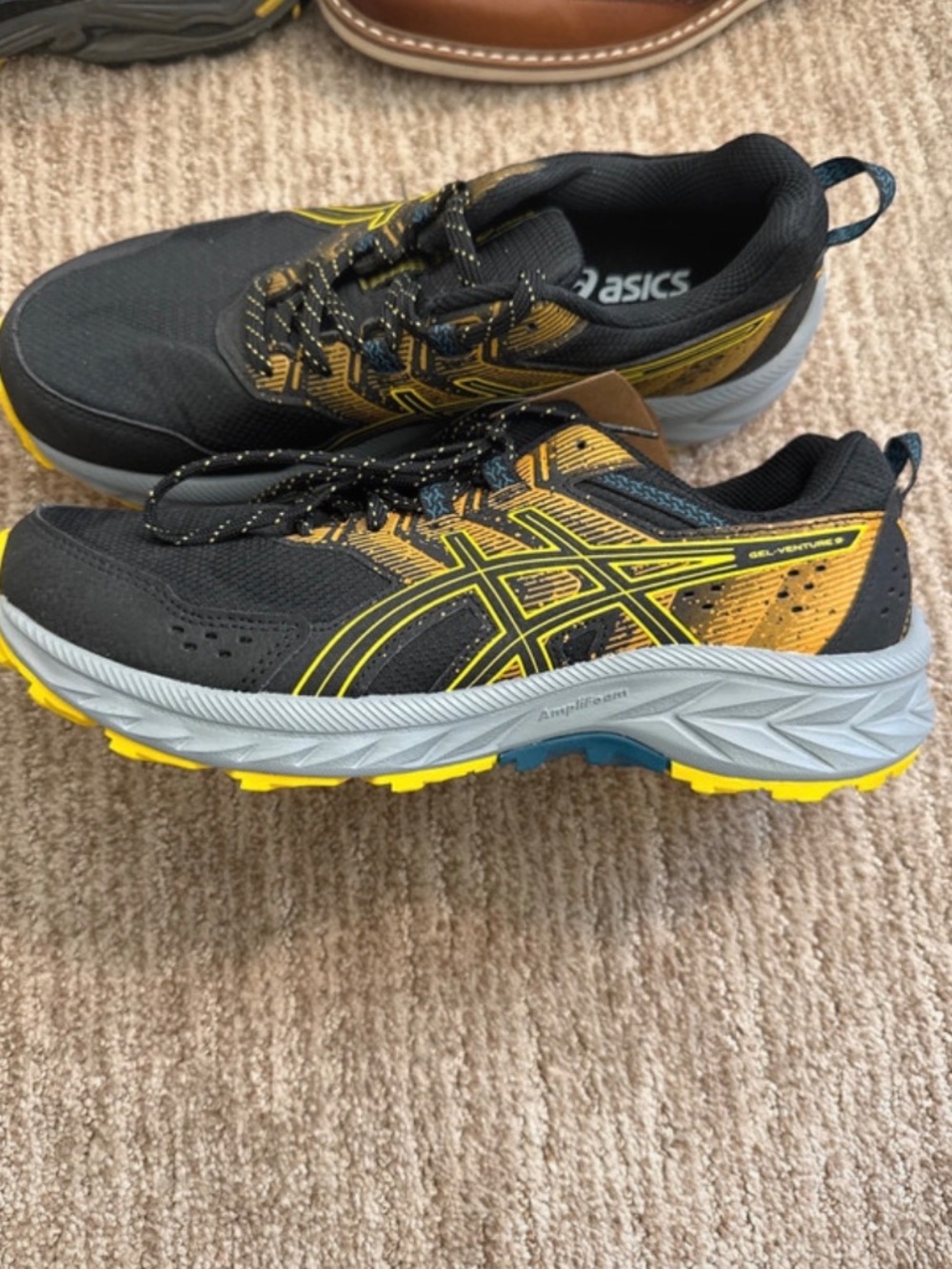Men’s Asics Gel Venture 9